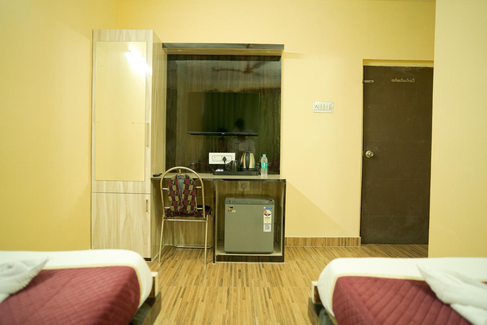 Hotel Ta-Tin Durgāpur エクステリア 写真