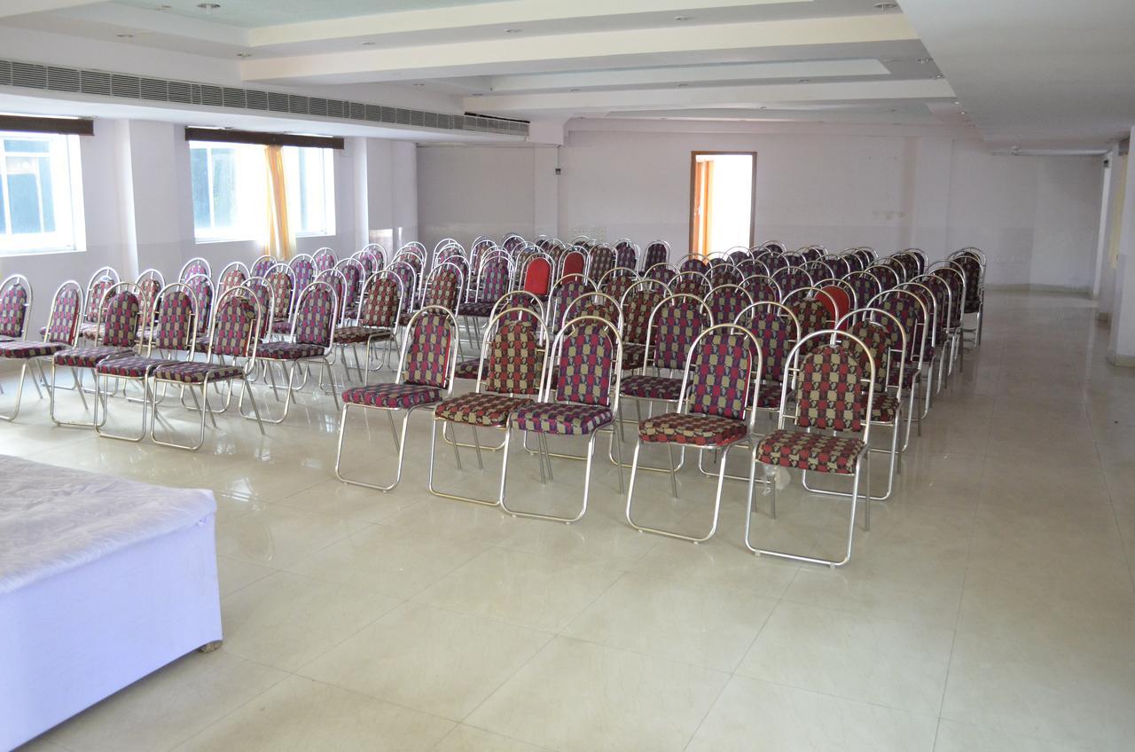 Hotel Ta-Tin Durgāpur エクステリア 写真